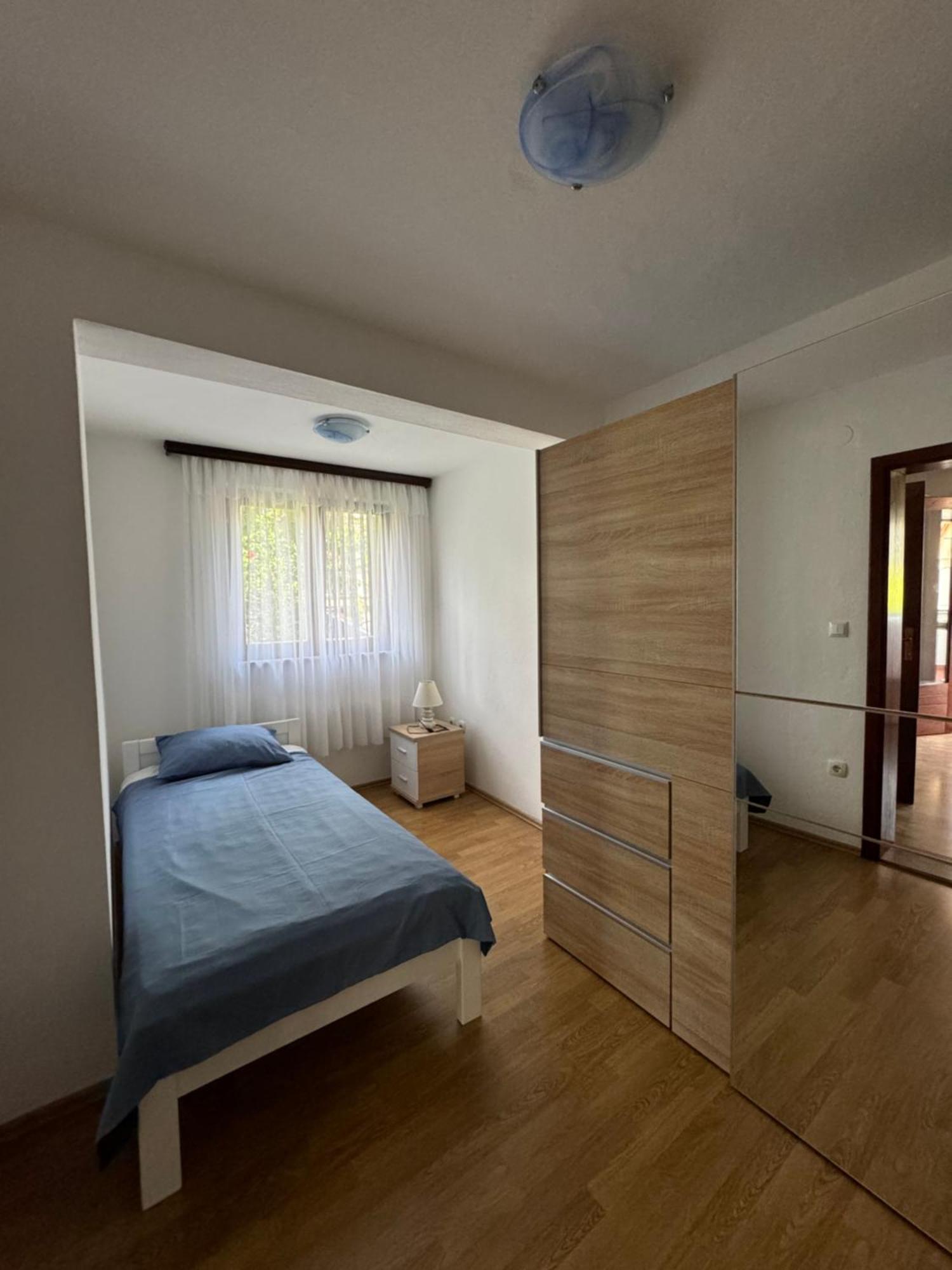 Apartment Tea Katnic Цриквеница Экстерьер фото